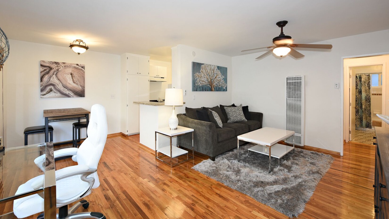 Photo of Livingroom in Hollywood