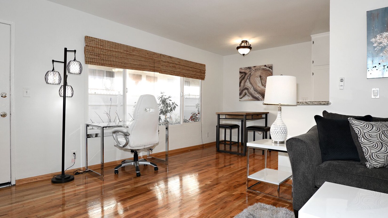 Photo of Livingroom in Hollywood