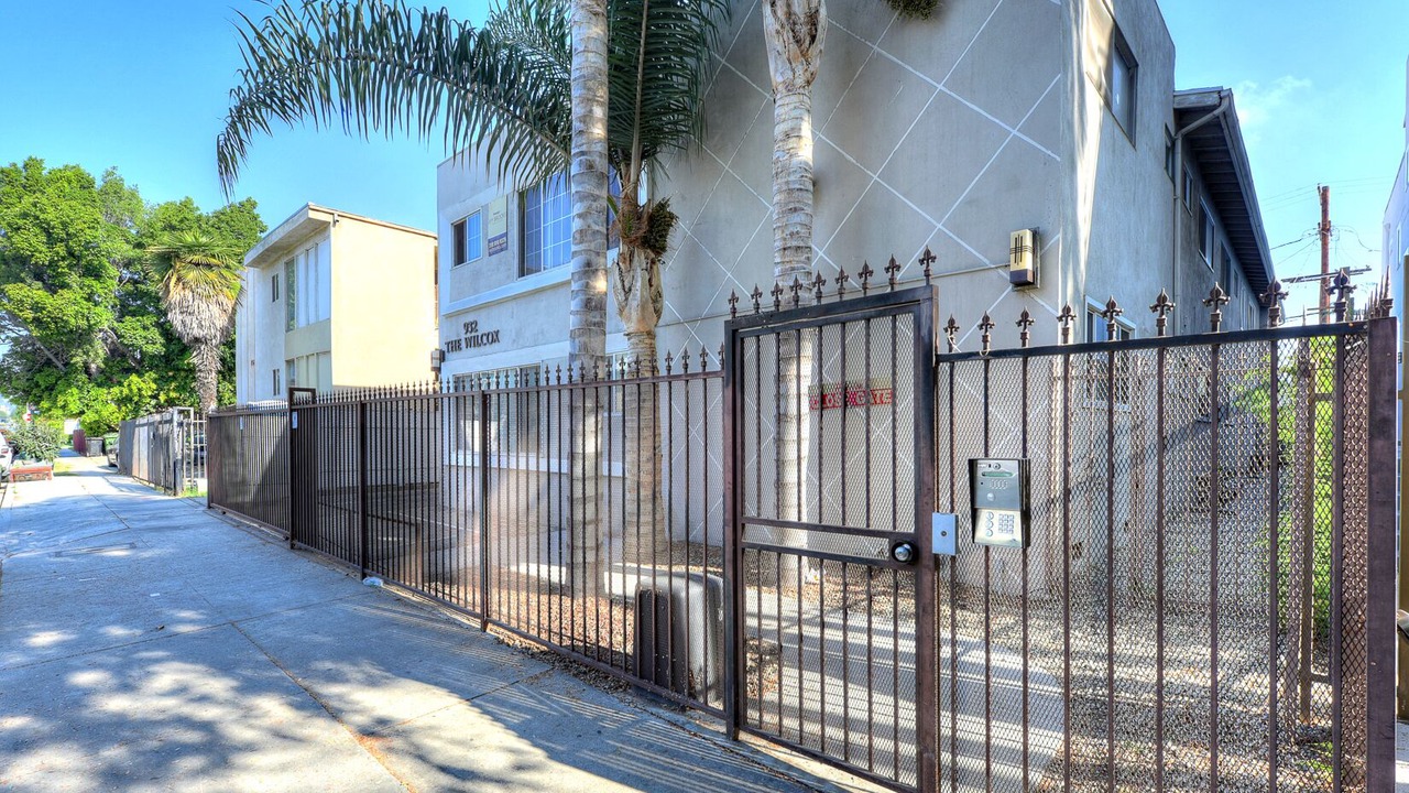 Photo of Outdoor in Hollywood