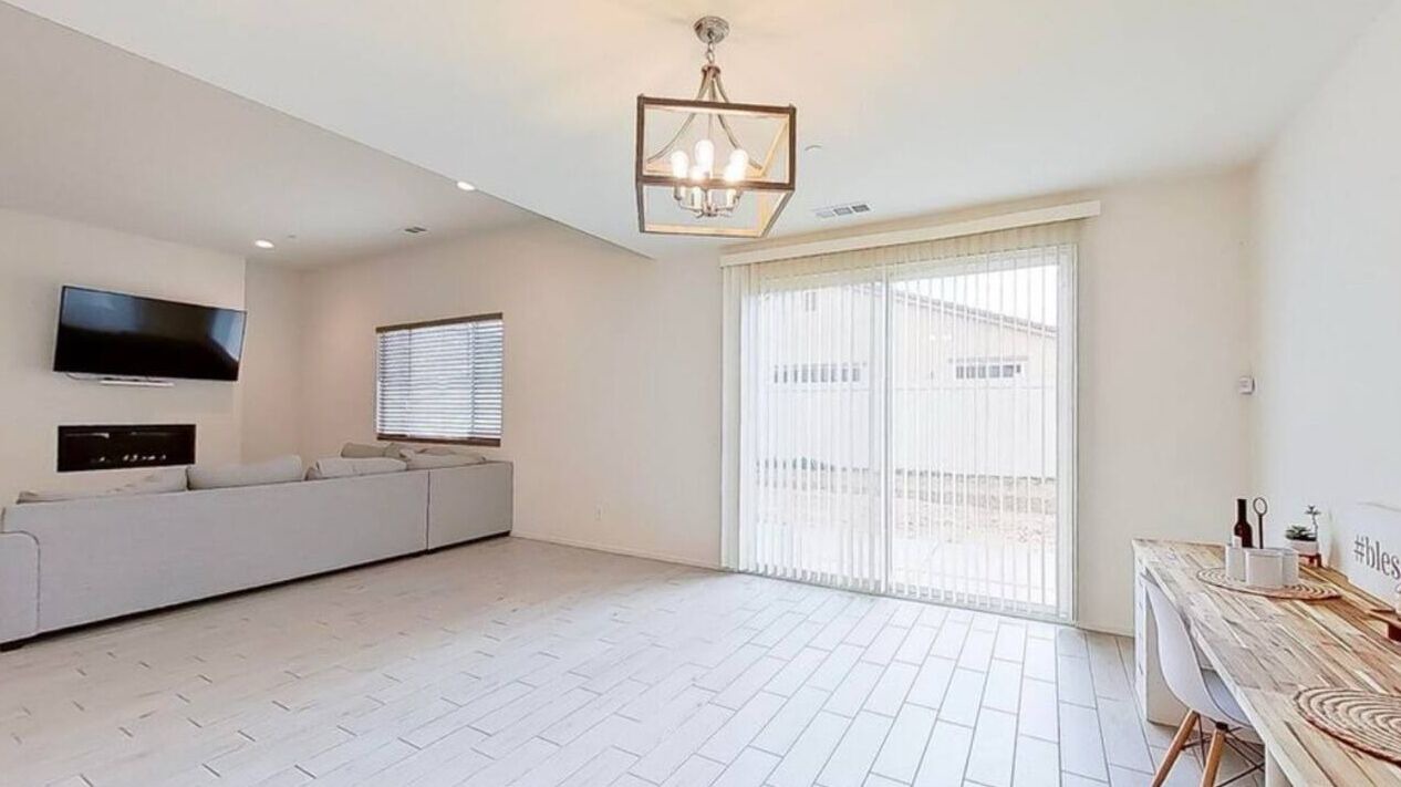 Photo of Livingroom in Lancaster