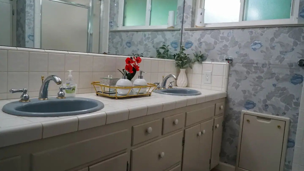 Photo of Bathroom in Fig Garden