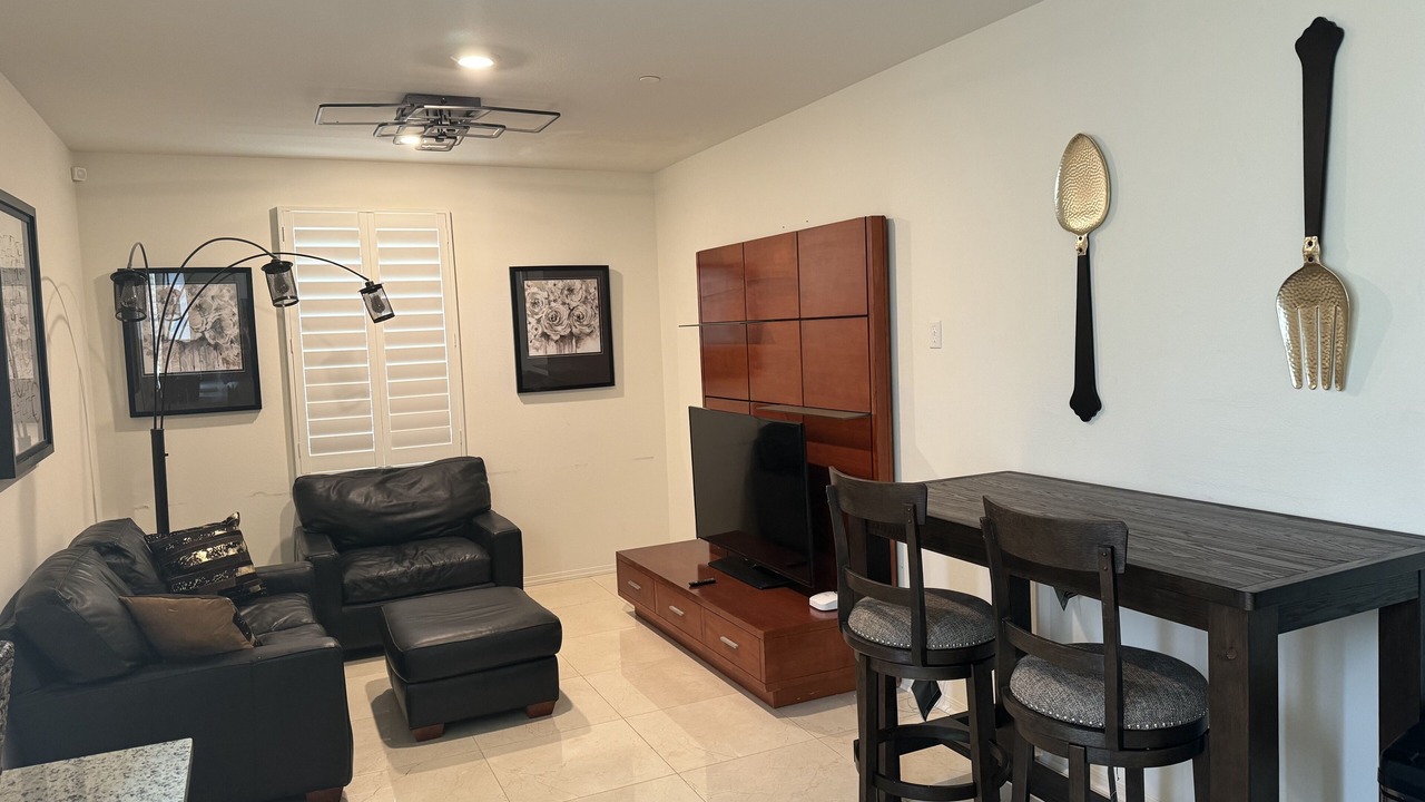 Photo of Livingroom in Sun City