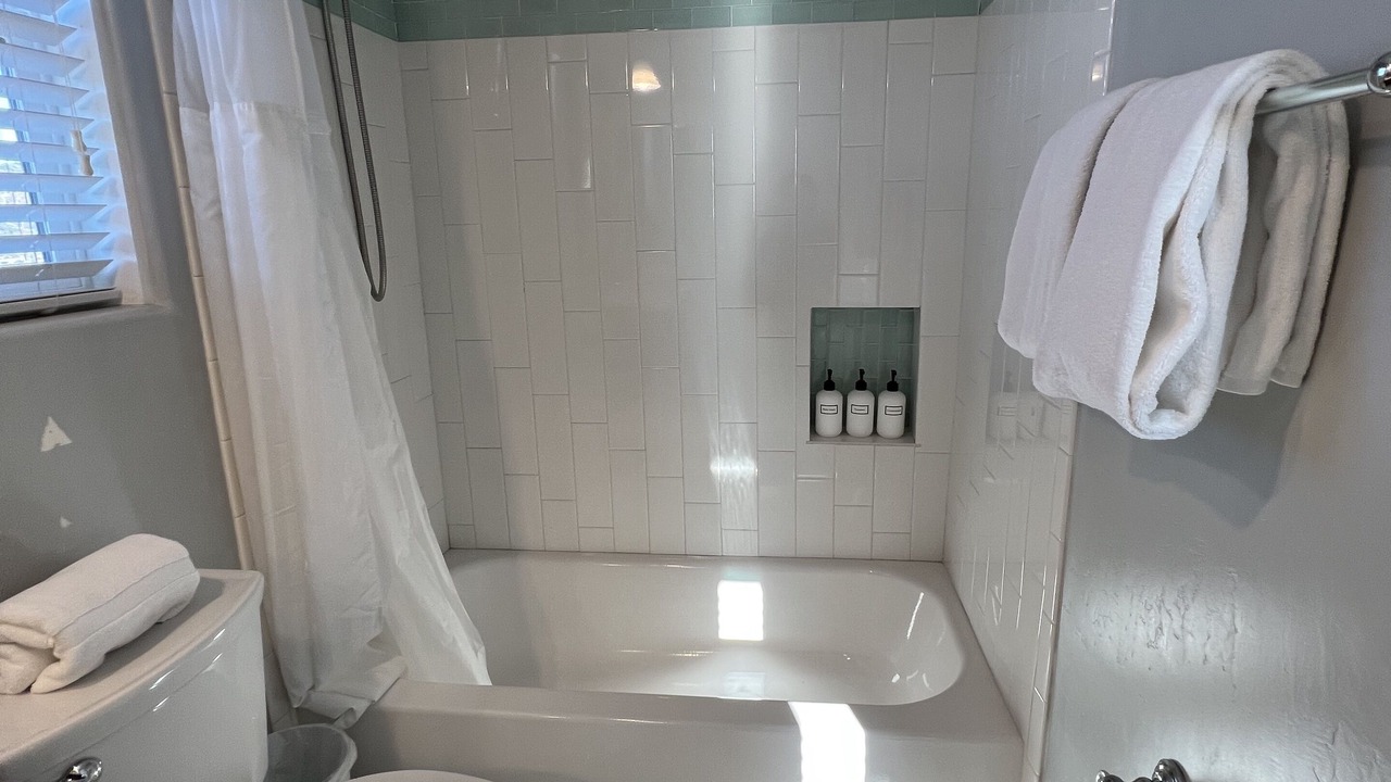 Photo of Bathroom in Lakeside