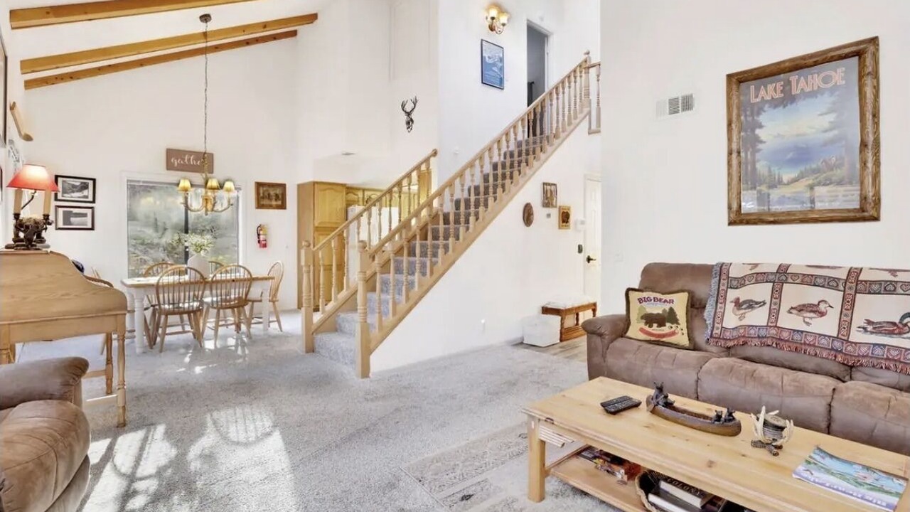 Photo of Livingroom in Moonridge