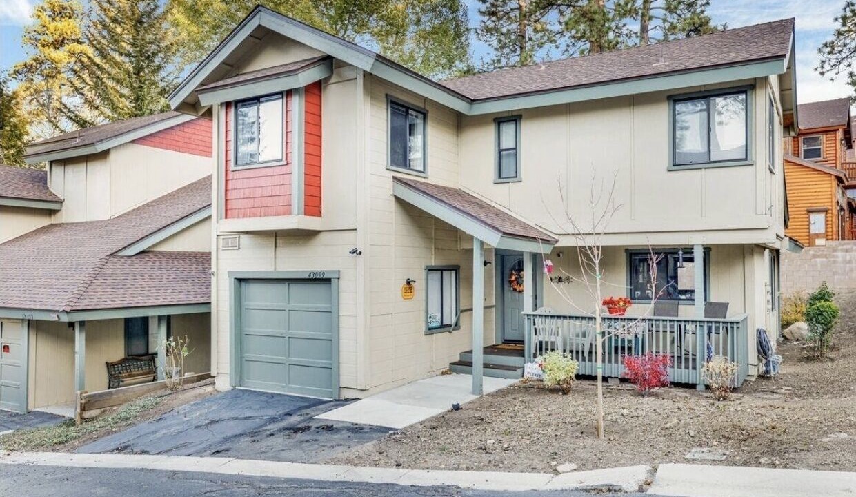 Photo of Outdoor in Moonridge