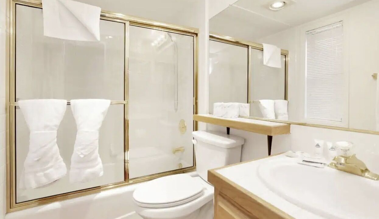Photo of Bathroom in Moonridge