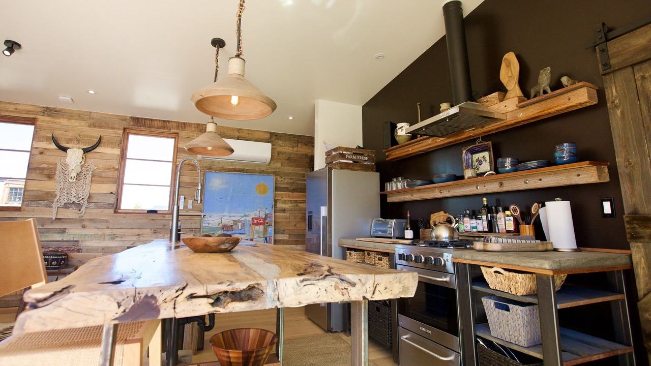 Photo of Kitchen in Lone Pine