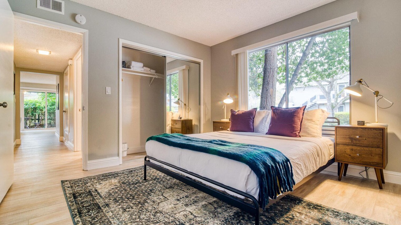 Photo of Bedroom in University South