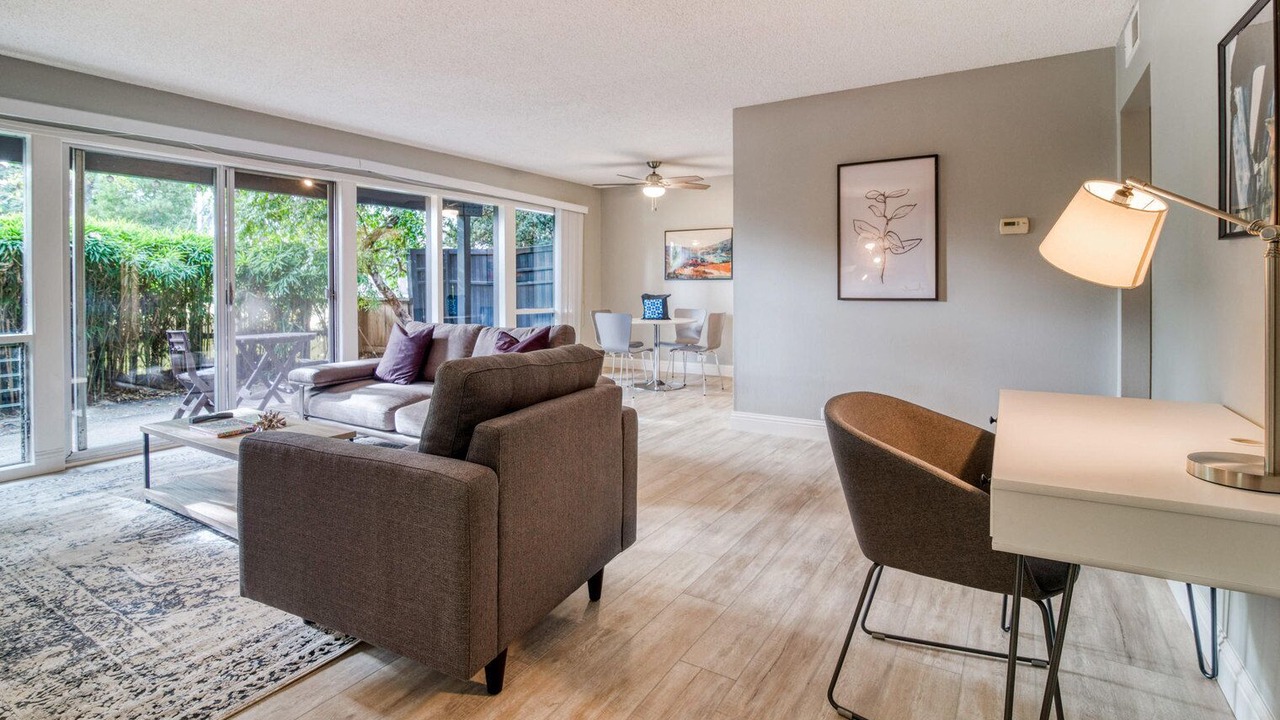 Photo of Livingroom in University South