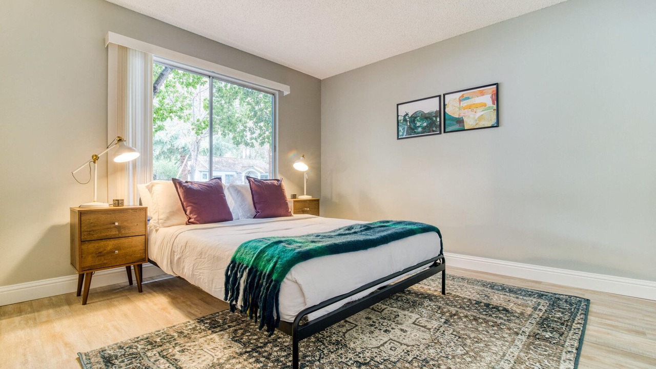 Photo of Bedroom in University South