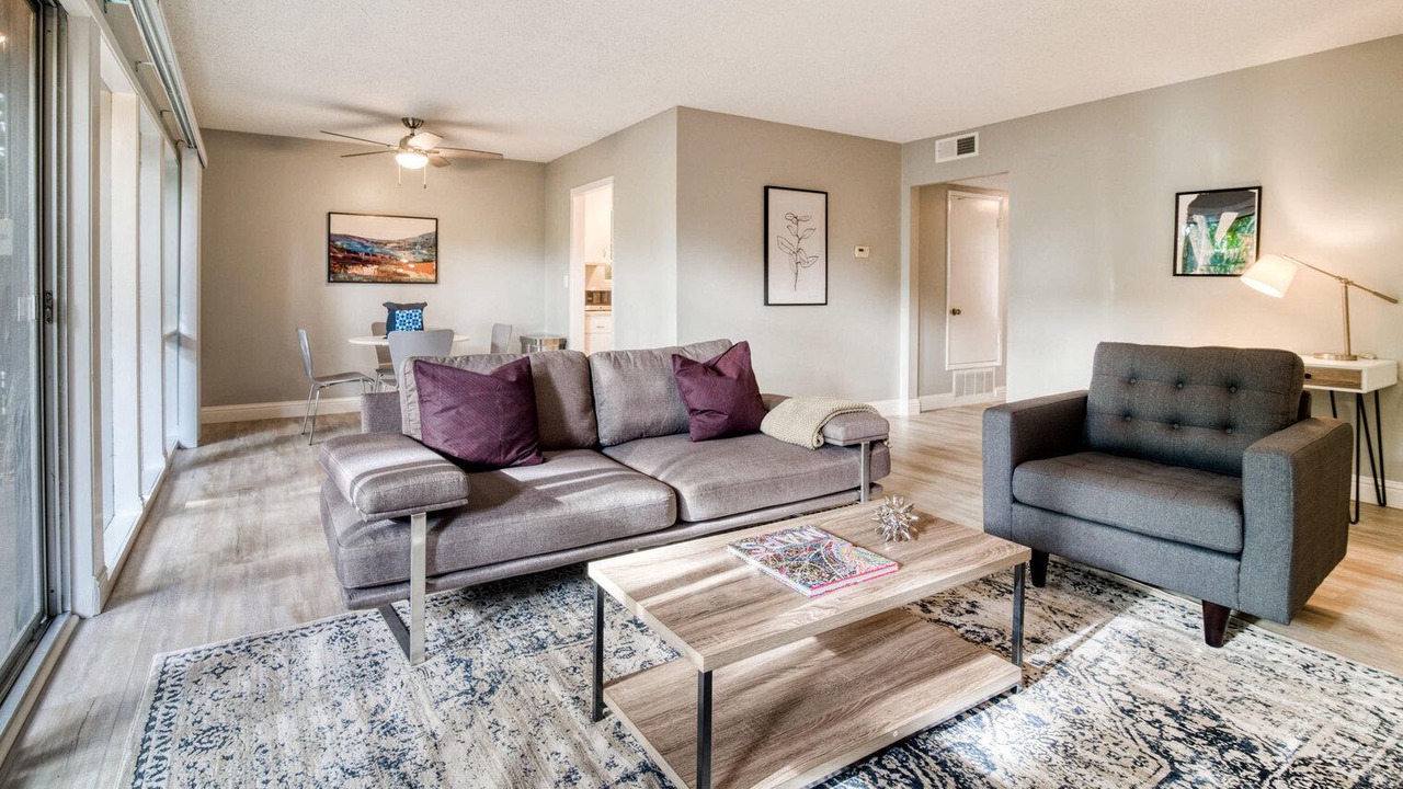 Photo of Livingroom in University South