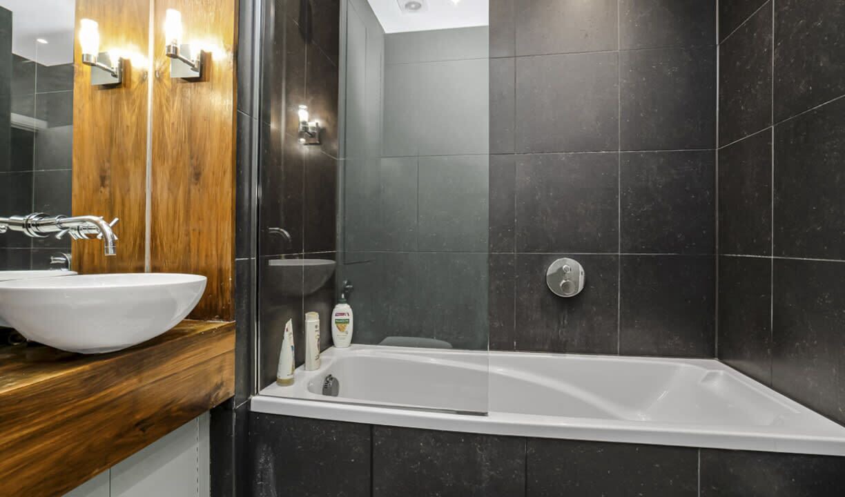 Photo of Bathroom in Belsize