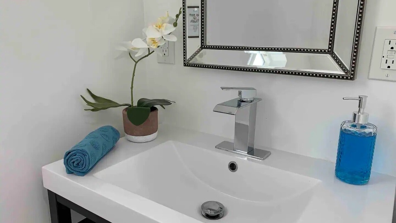 Photo of Bathroom in Little Armenia