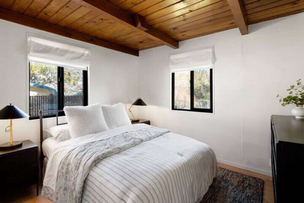Photo of Bedroom in Bodfish