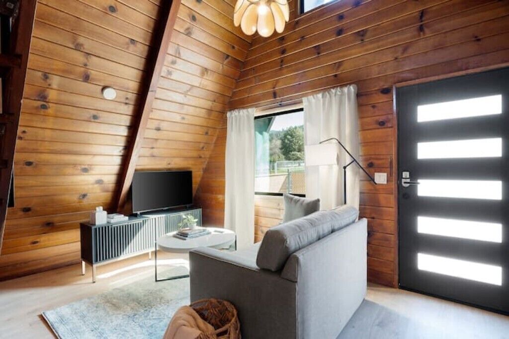 Photo of Livingroom in Bodfish