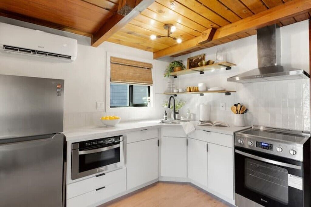Photo of Kitchen in Bodfish