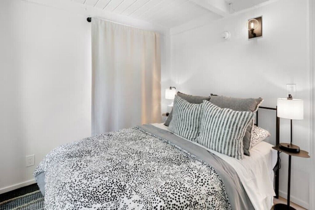 Photo of Bedroom in Bodfish