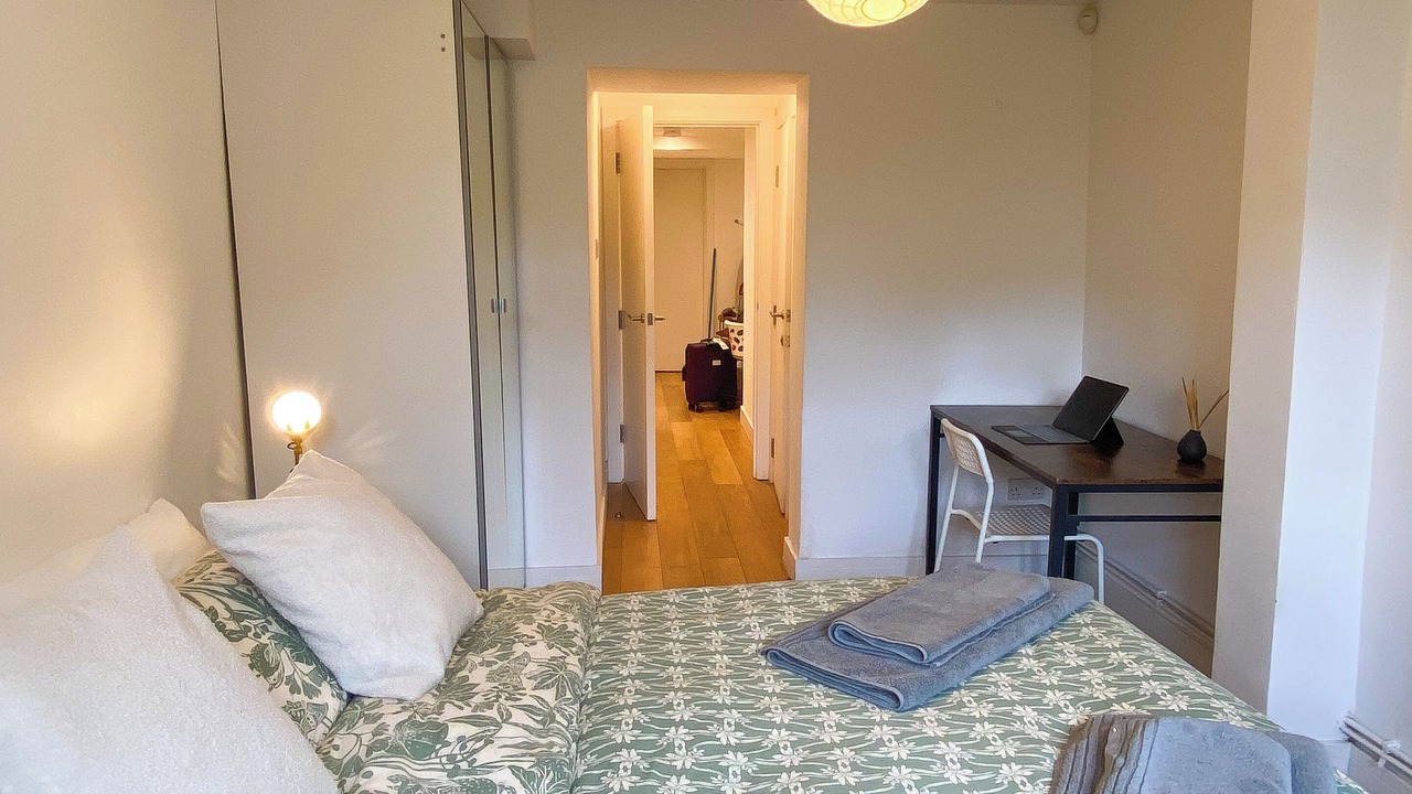 Photo of Bedroom in Kilburn
