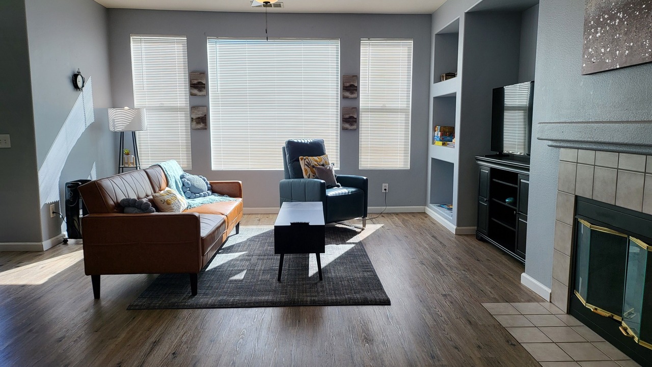 Photo of Livingroom in Victorville