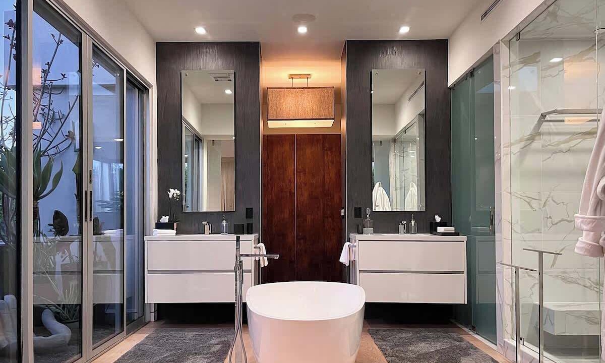 Photo of Bathroom in Melrose
