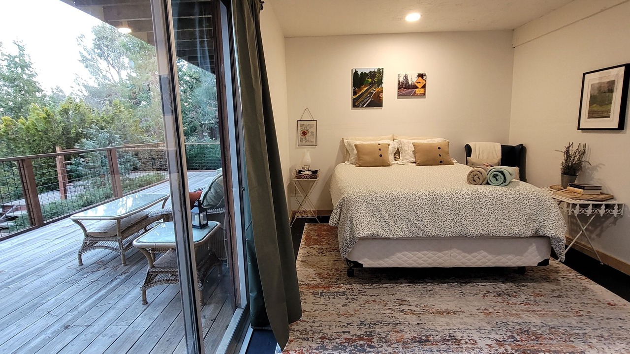 Photo of Bedroom in Frazier Park
