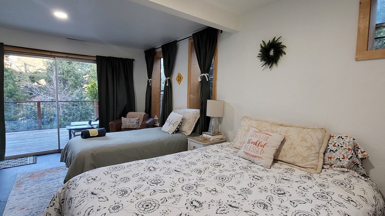 Photo of Bedroom in Frazier Park
