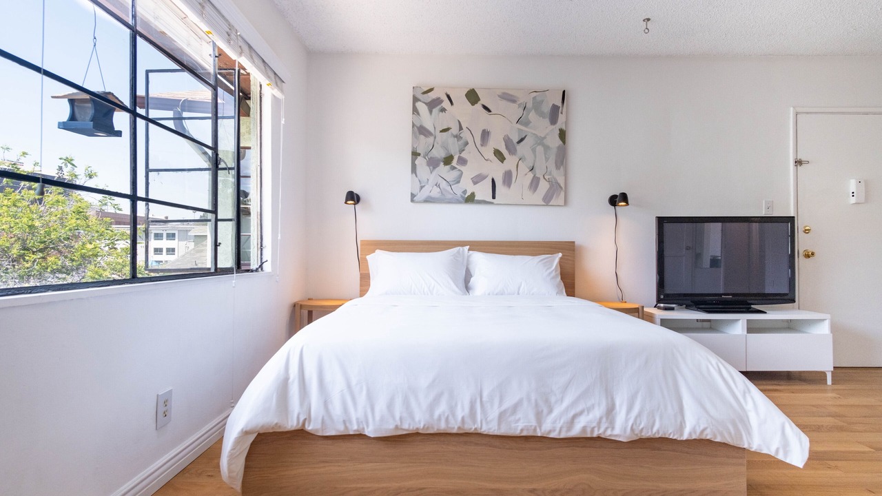 Photo of Bedroom in Westlake