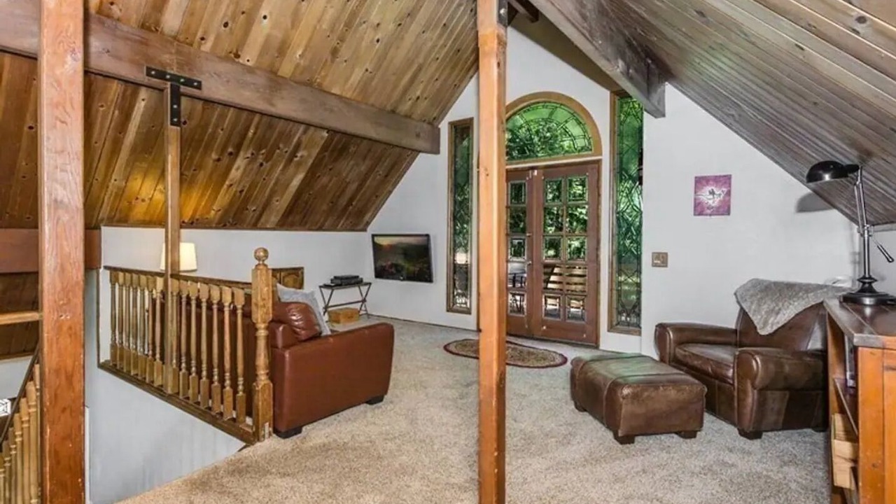 Photo of Livingroom in Cedar Glen