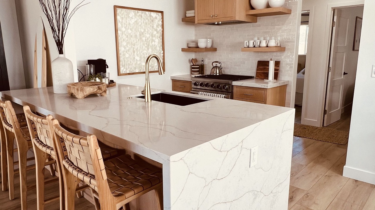 Photo of Kitchen in Peninsula
