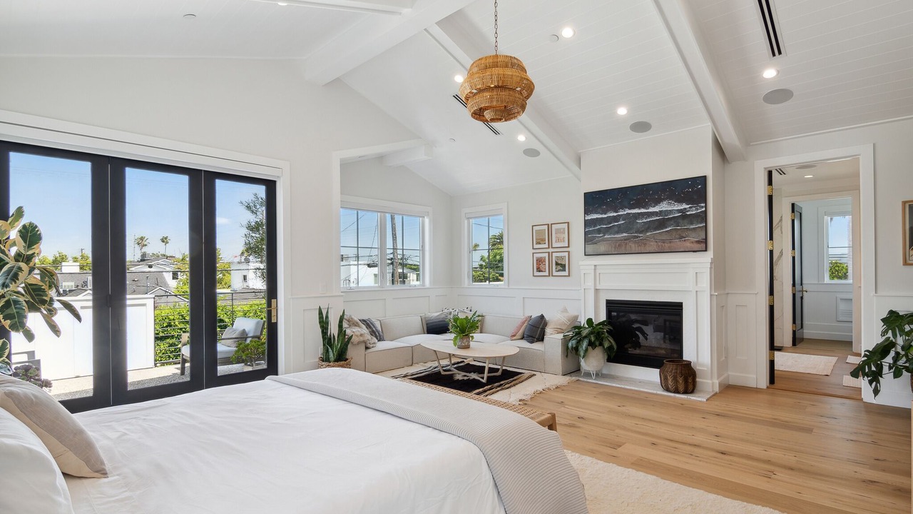 Photo of Bedroom in West Hollywood