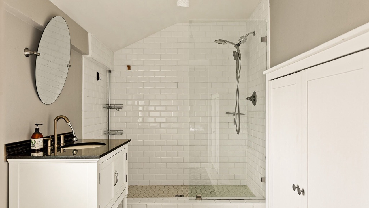 Photo of Bathroom in South Redlands