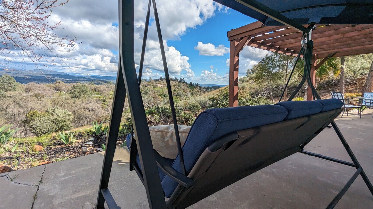 Photo of Patio Balcony in Mariposa