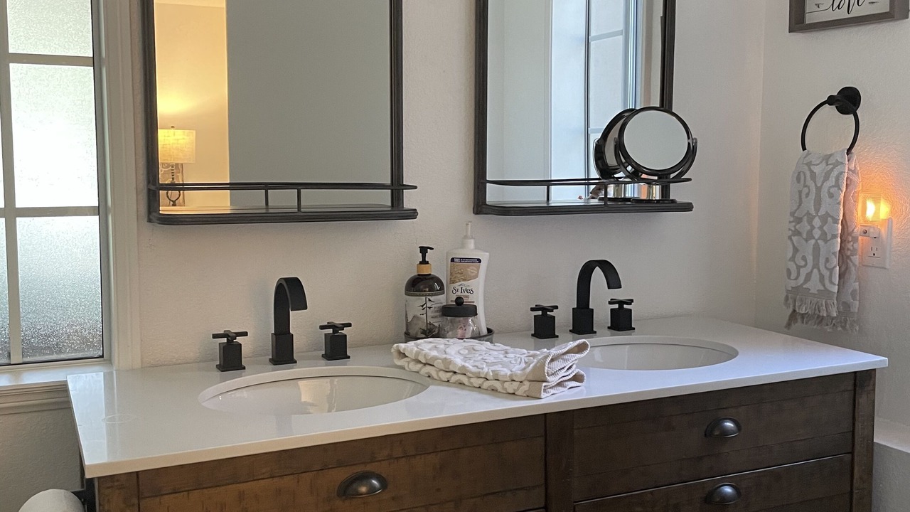 Photo of Bathroom in Cedar Glen