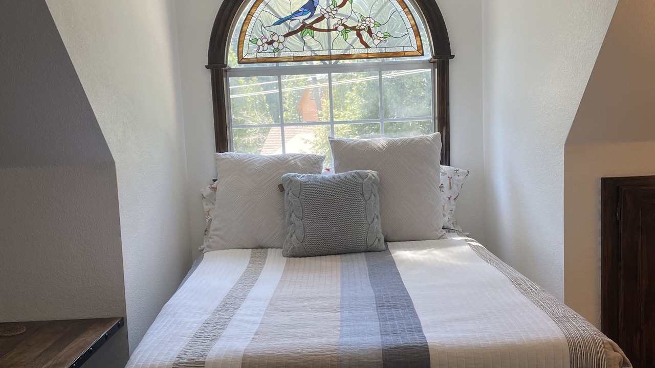 Photo of Bedroom in Cedar Glen