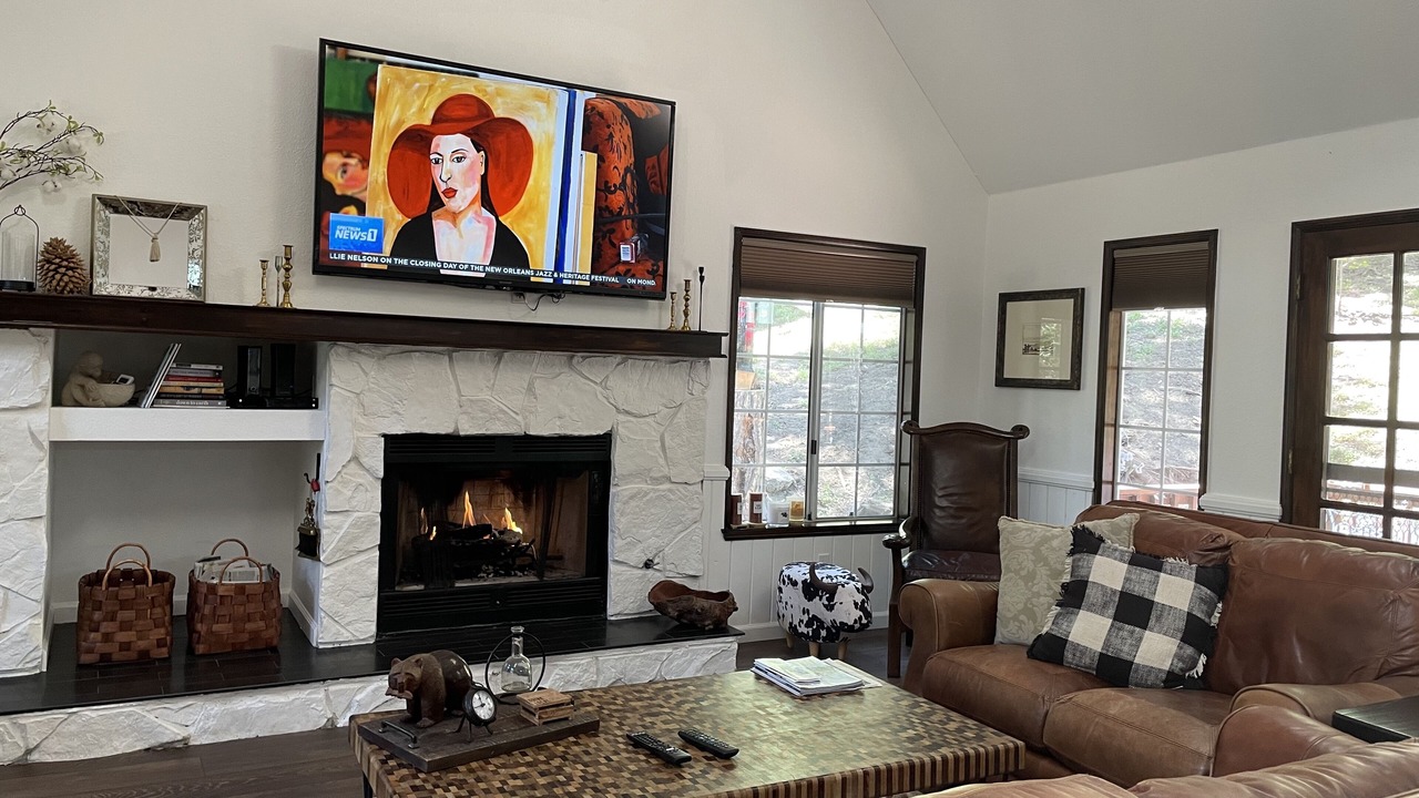 Photo of Livingroom in Cedar Glen