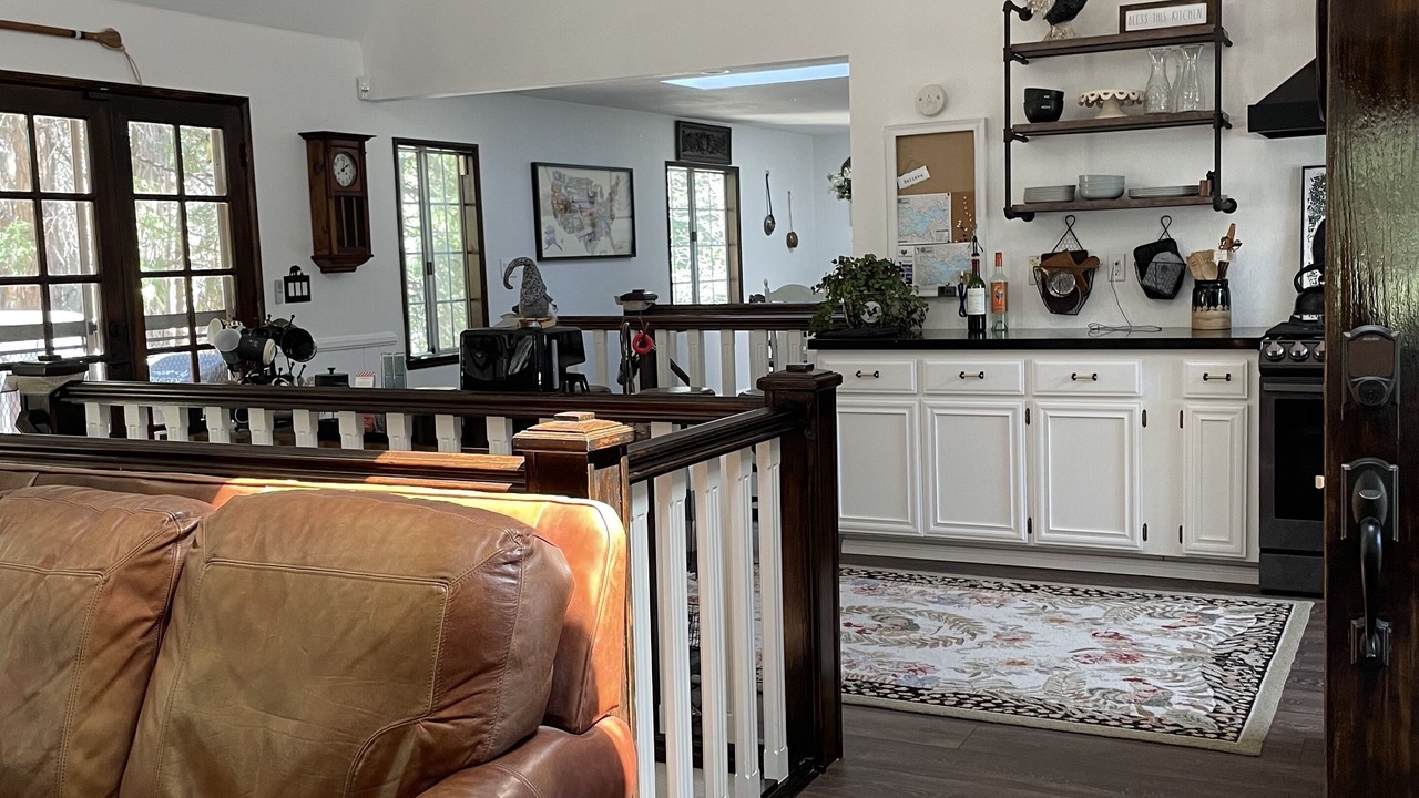 Photo of Livingroom in Cedar Glen
