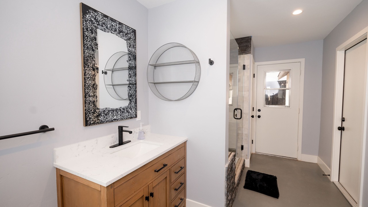Photo of Bathroom in Rainbow CDP