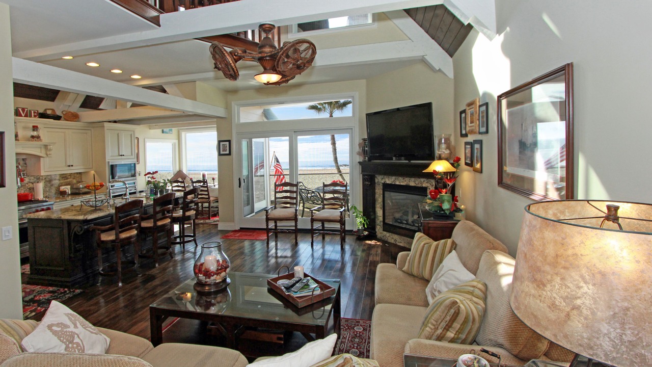 Photo of Livingroom in Santa Ana Heights