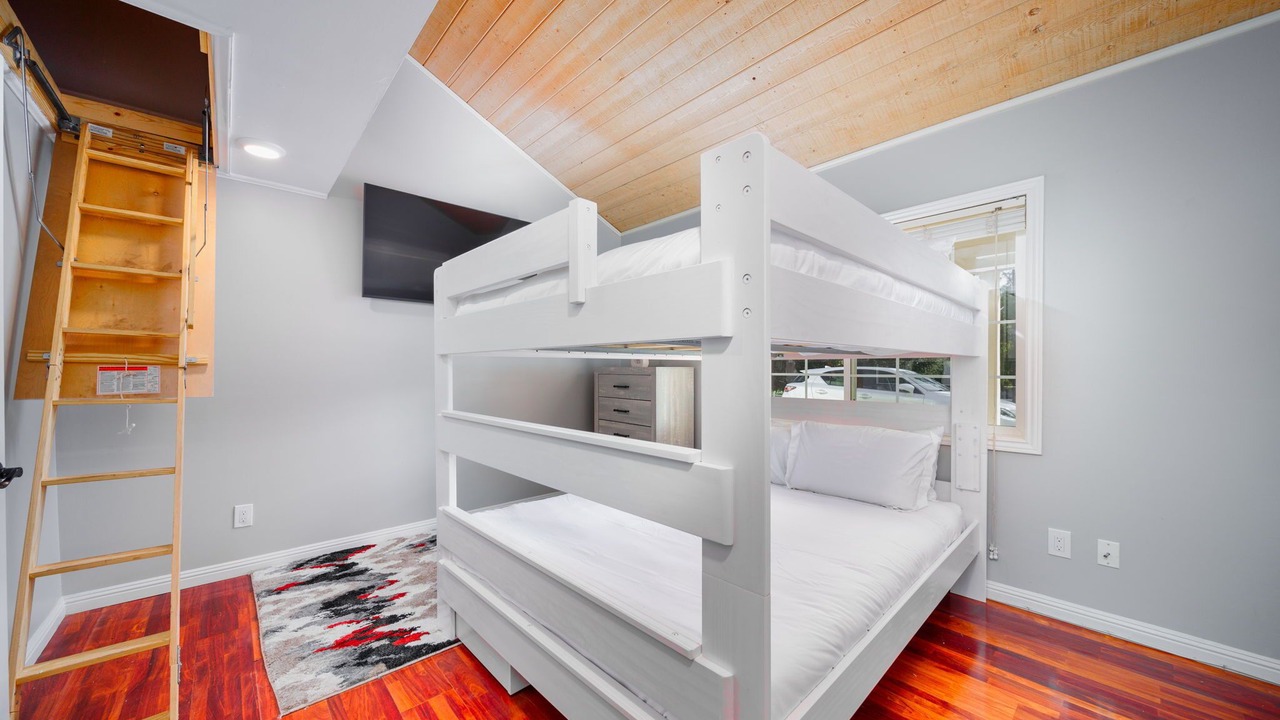 Photo of Bedroom in Murrieta