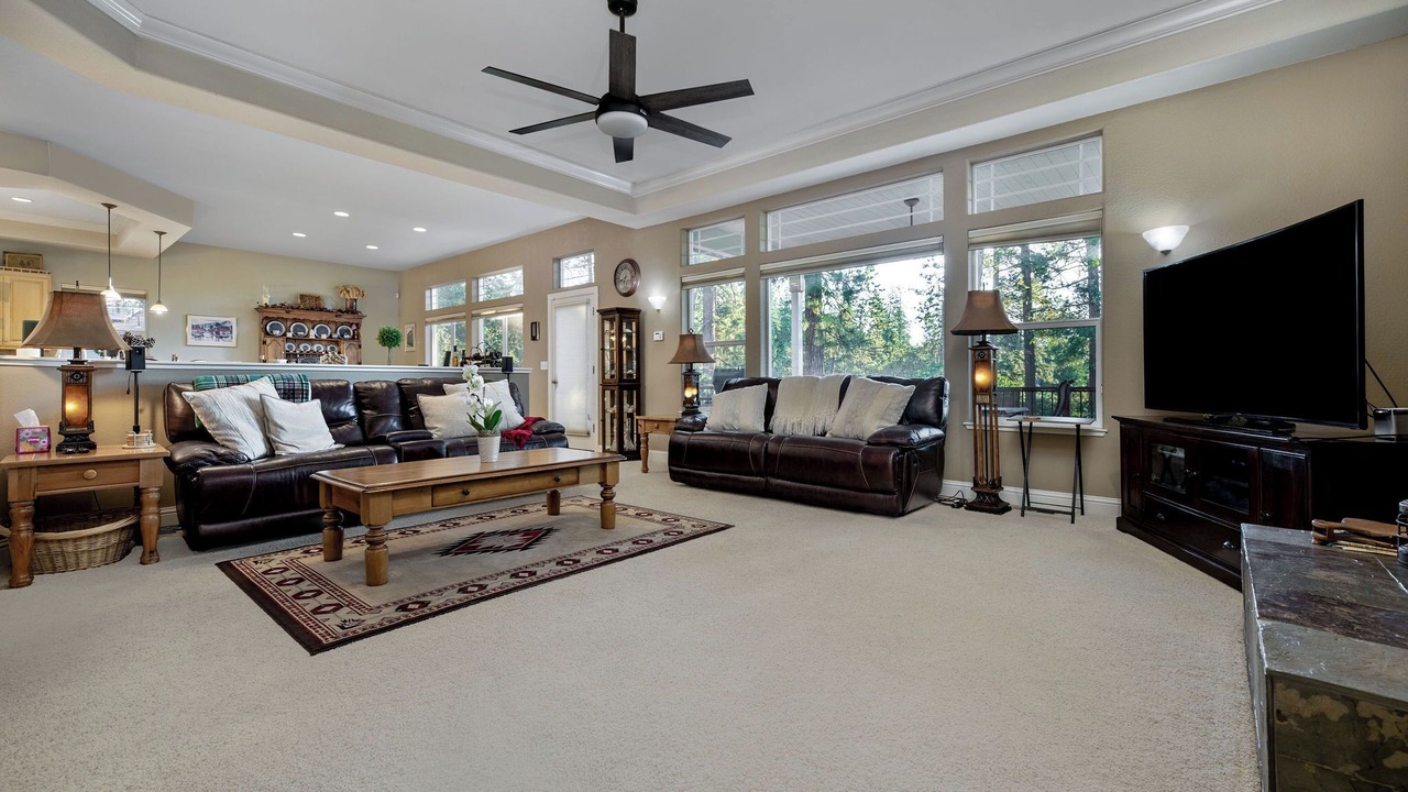 Photo of Livingroom in Cedar Ridge