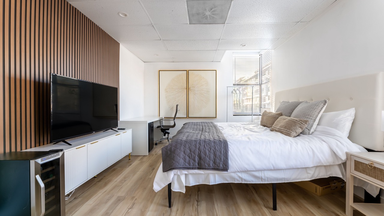 Photo of Bedroom in Pasadena