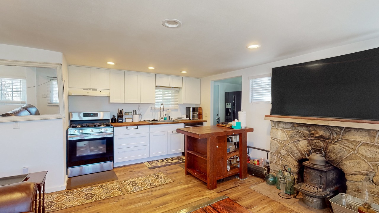 Photo of Kitchen in Frazier Park