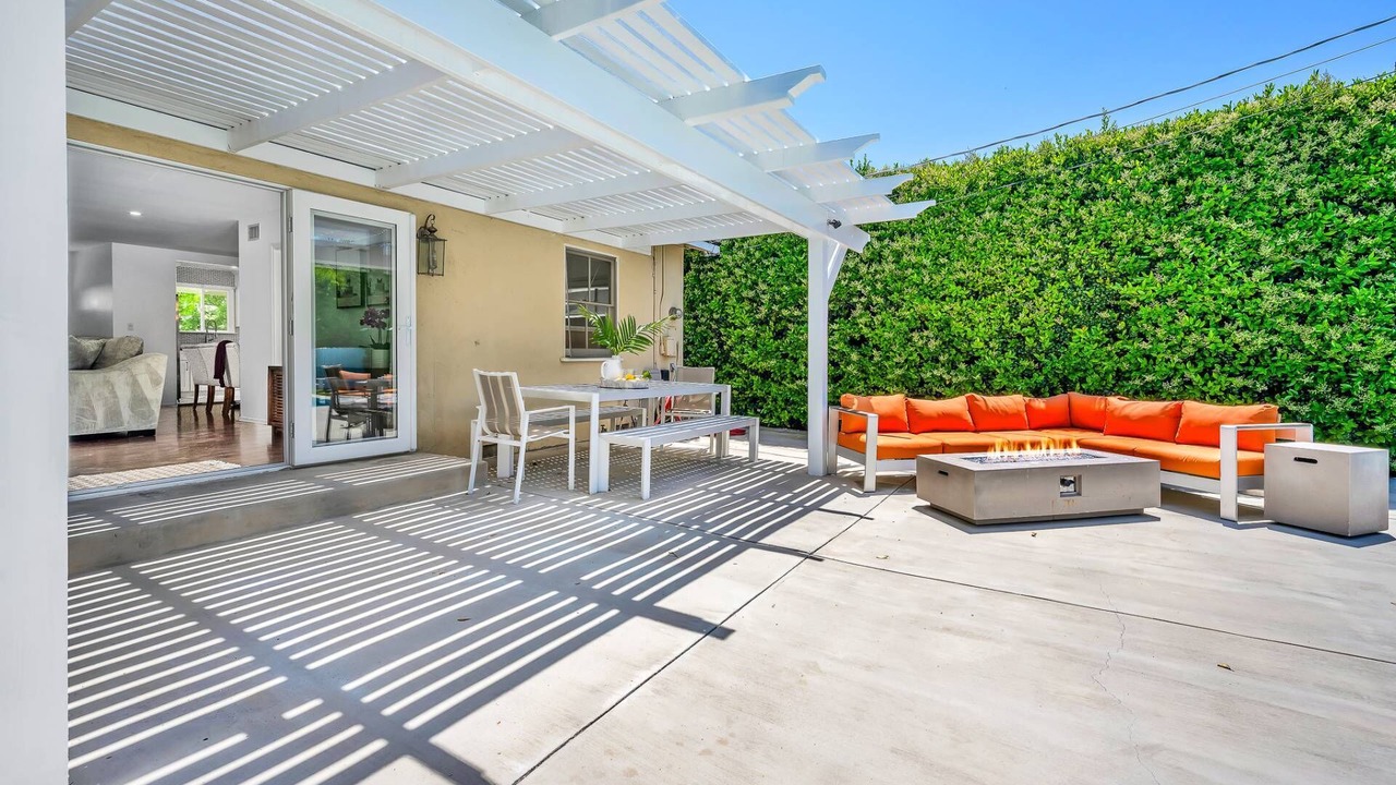 Photo of Outdoor in Van Nuys