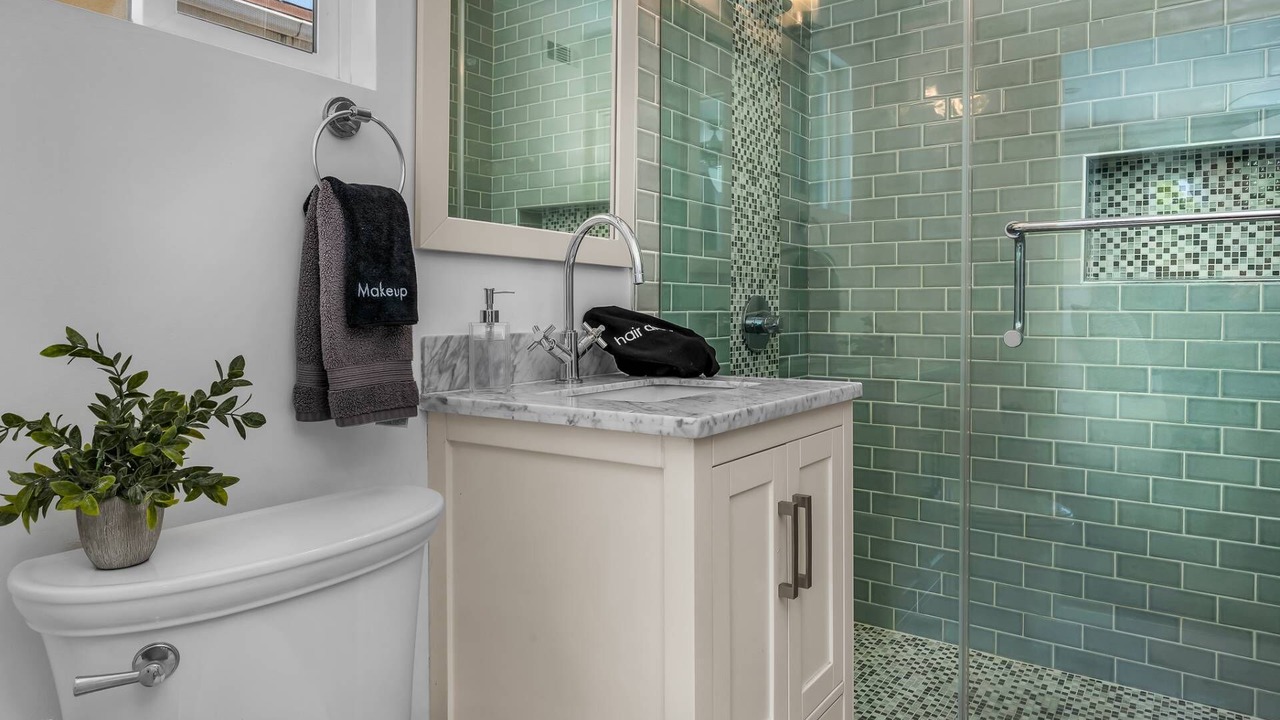 Photo of Bathroom in Van Nuys