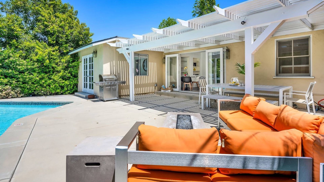 Photo of Outdoor in Van Nuys