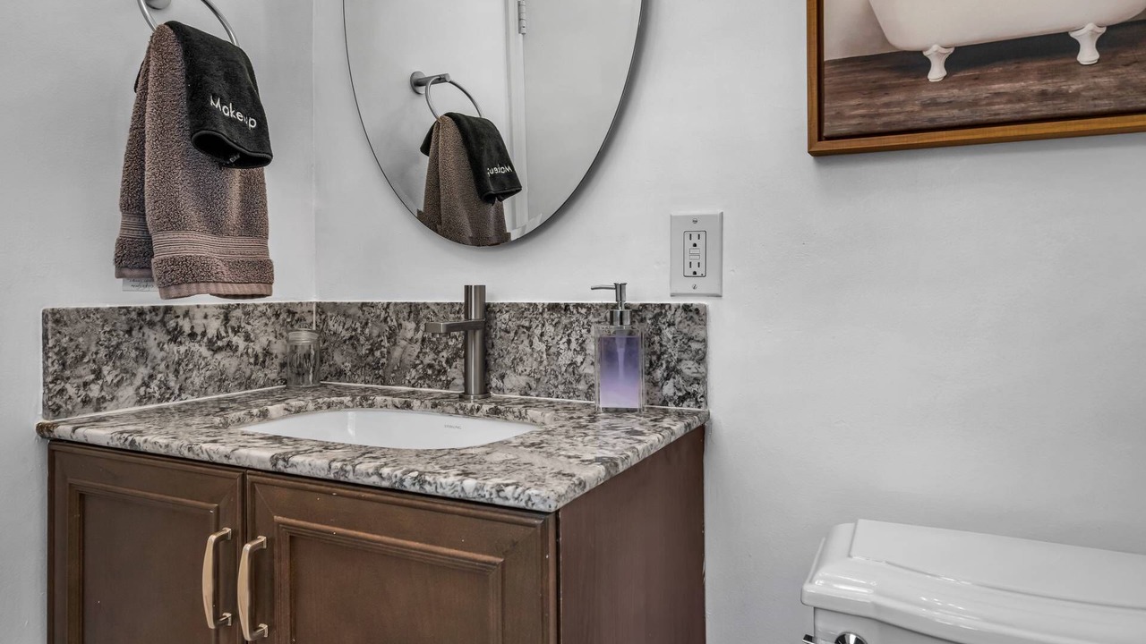 Photo of Bathroom in Van Nuys