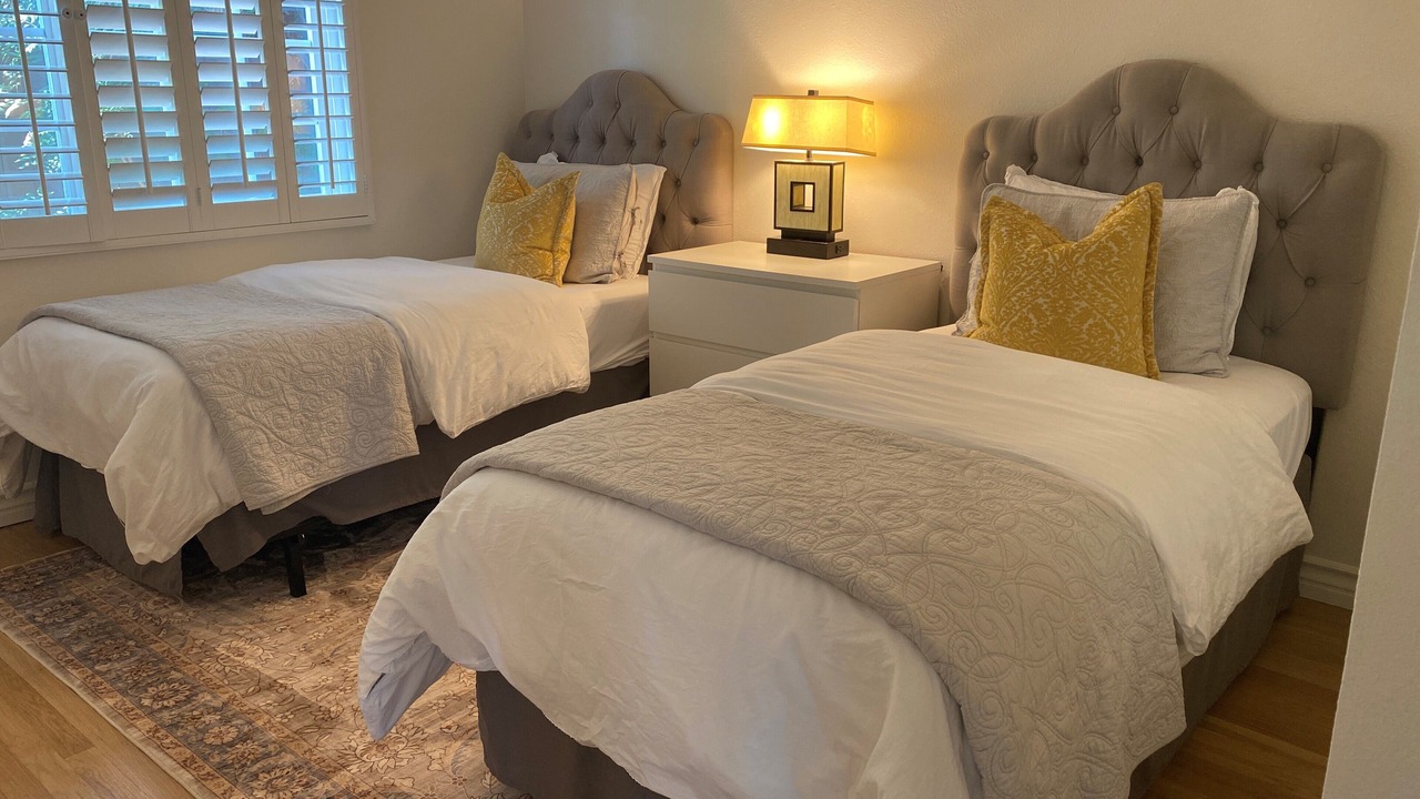 Photo of Bedroom in Woodland Hills