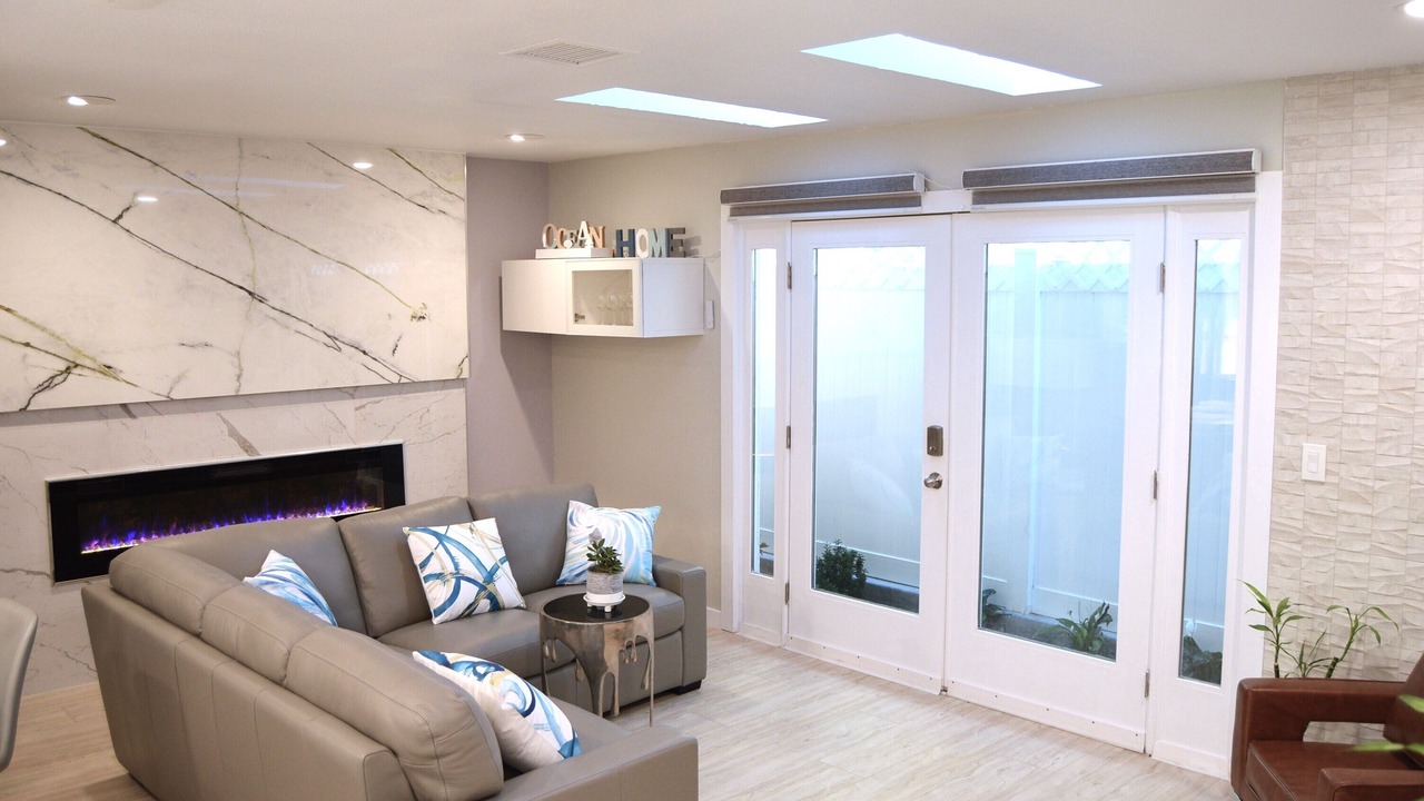 Photo of Livingroom in Oceanside