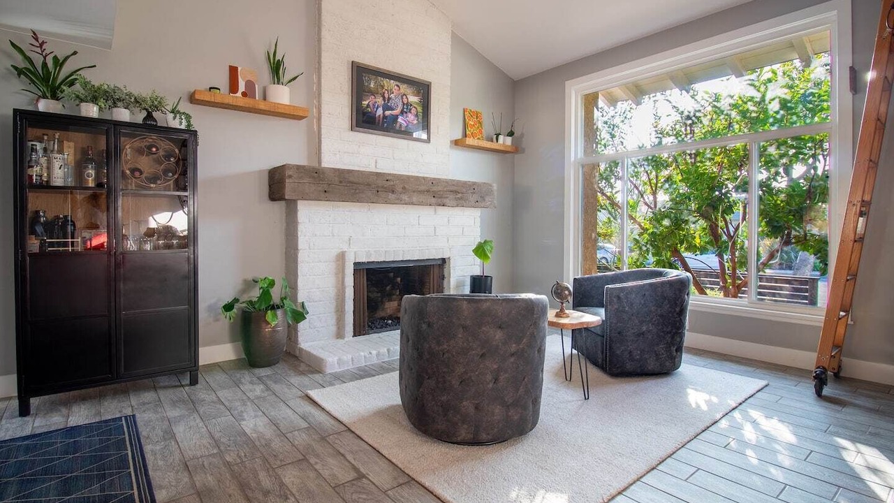 Photo of Livingroom in Yorba Linda