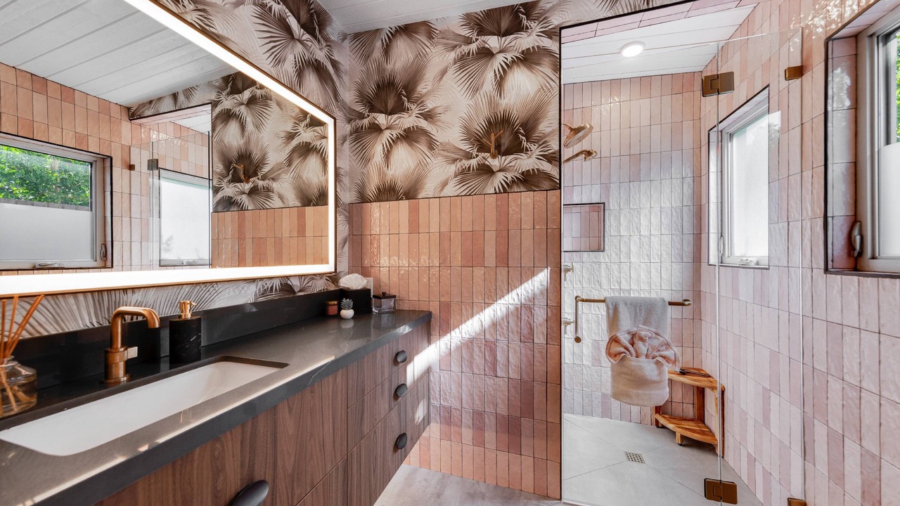 Photo of Bathroom in Historic Tennis Club